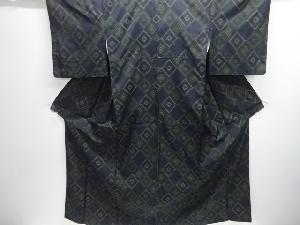 重ね菱模様織り出し本場泥大島紬着物